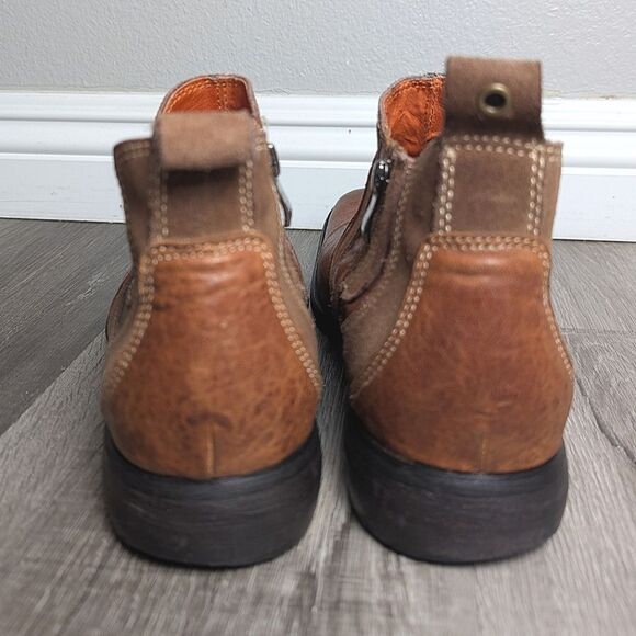 Robert Wayne Brown Leather Boots - Picture 6 of 8